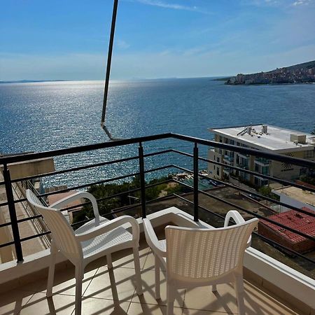 Esmeralda Apartaments Sarandë エクステリア 写真