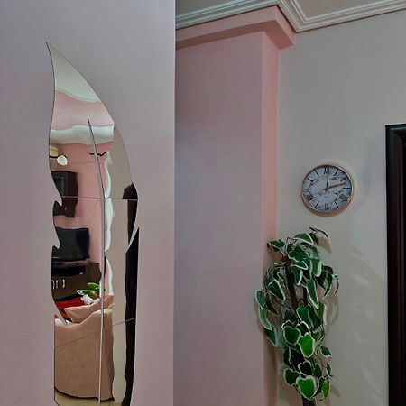 Esmeralda Apartaments Sarandë エクステリア 写真