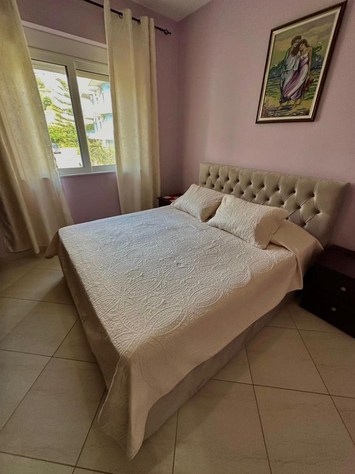 Esmeralda Apartaments Sarandë エクステリア 写真