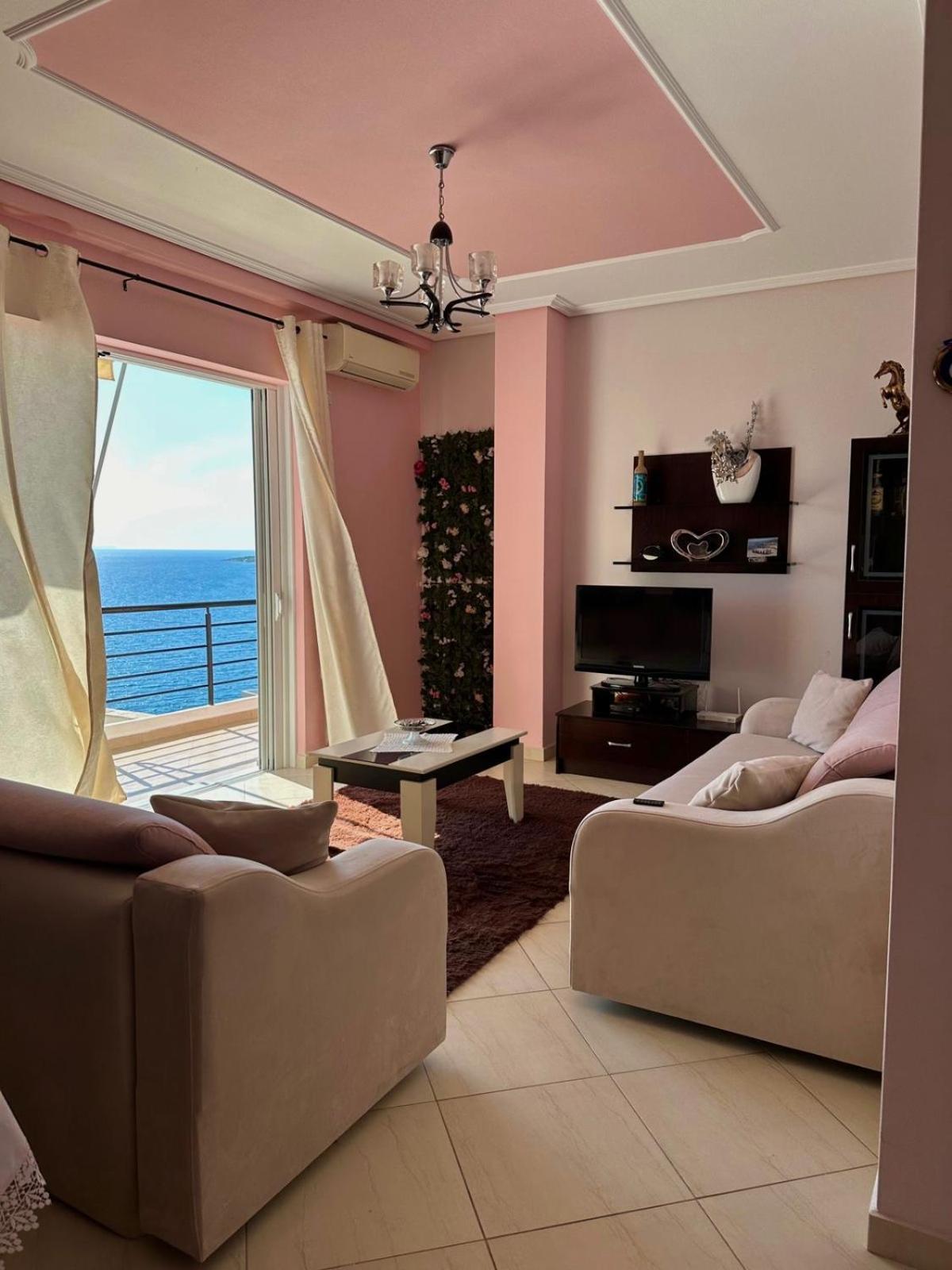 Esmeralda Apartaments Sarandë エクステリア 写真