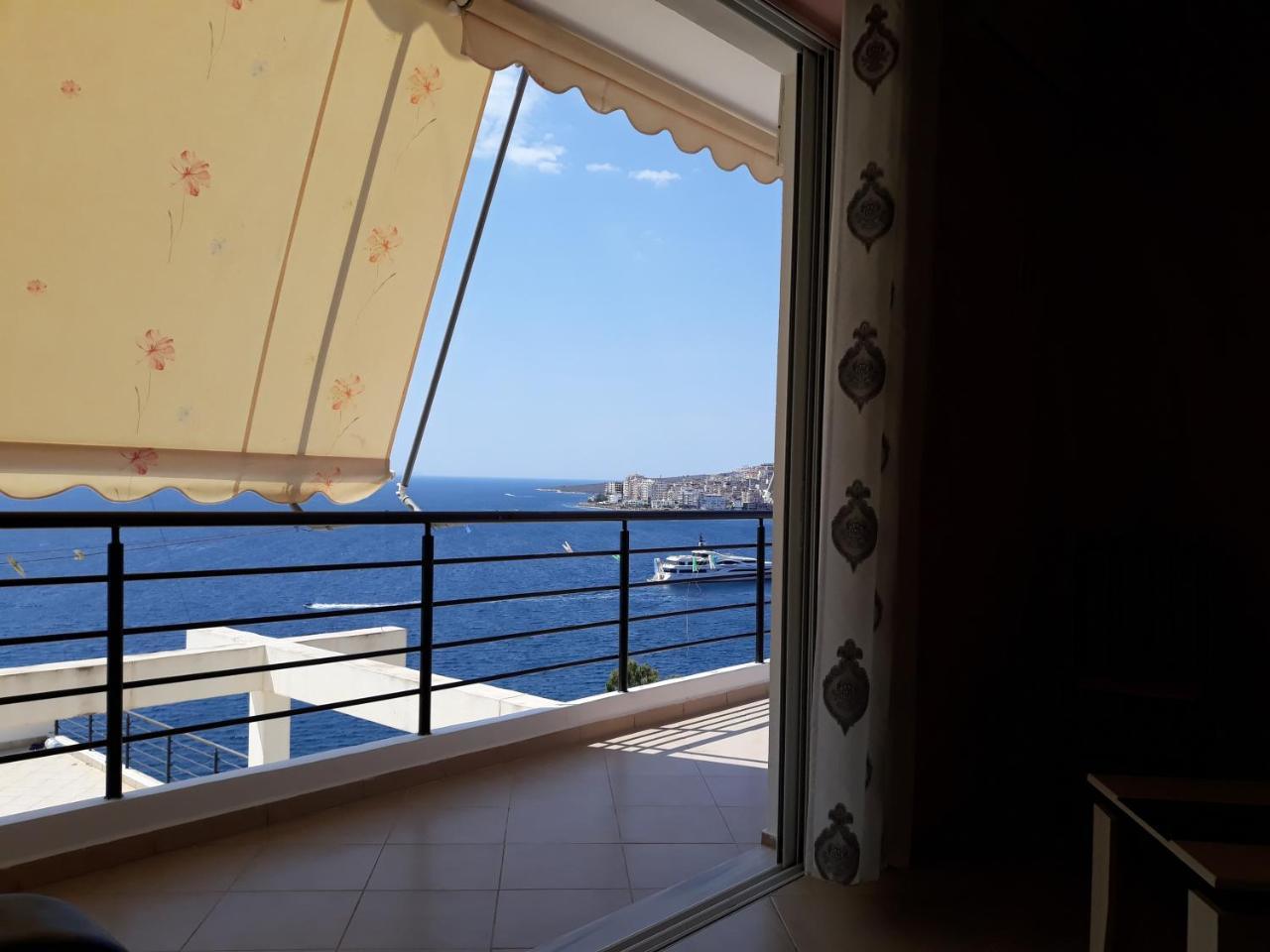 Esmeralda Apartaments Sarandë エクステリア 写真